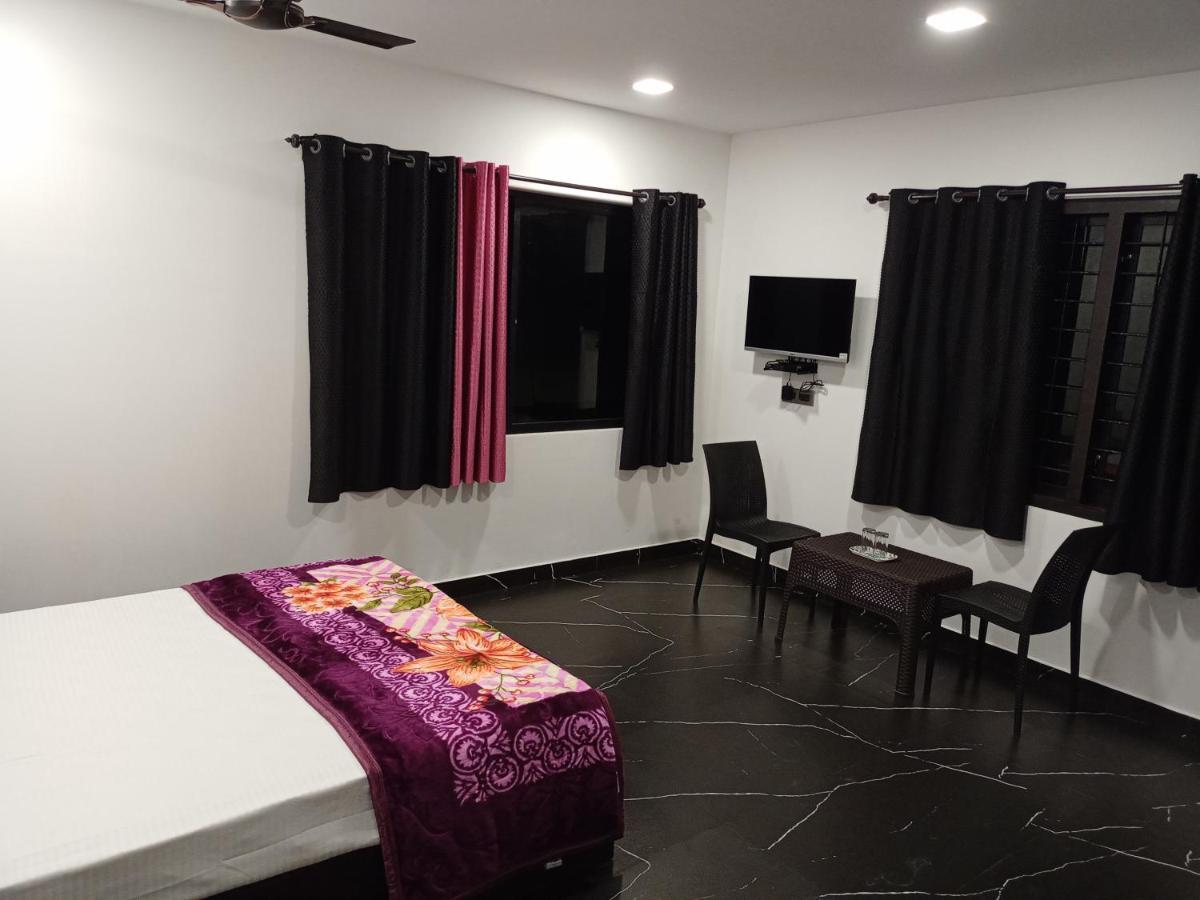 La Casa De Alexa Homestay Idukki Esterno foto