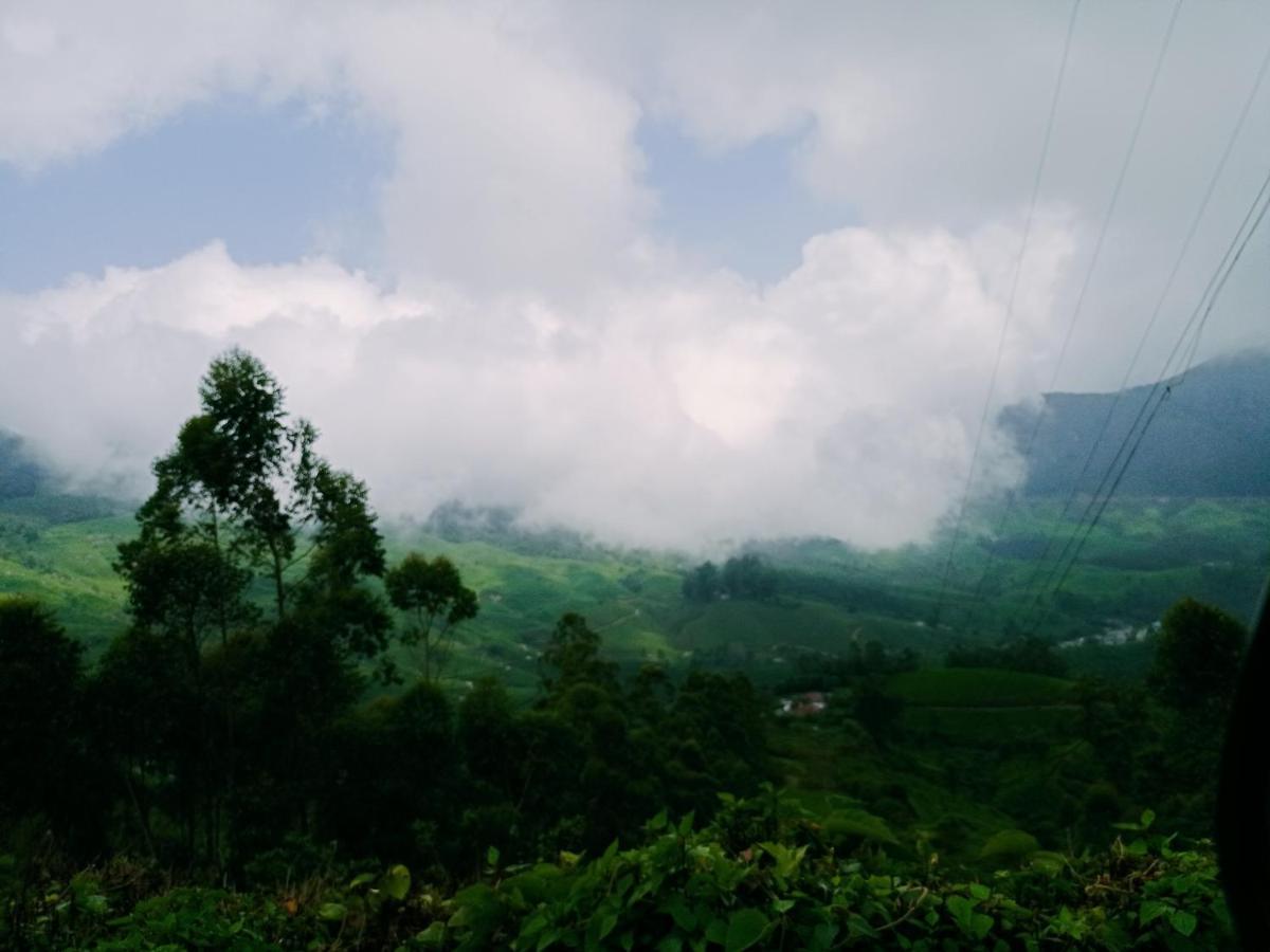 La Casa De Alexa Homestay Idukki Esterno foto