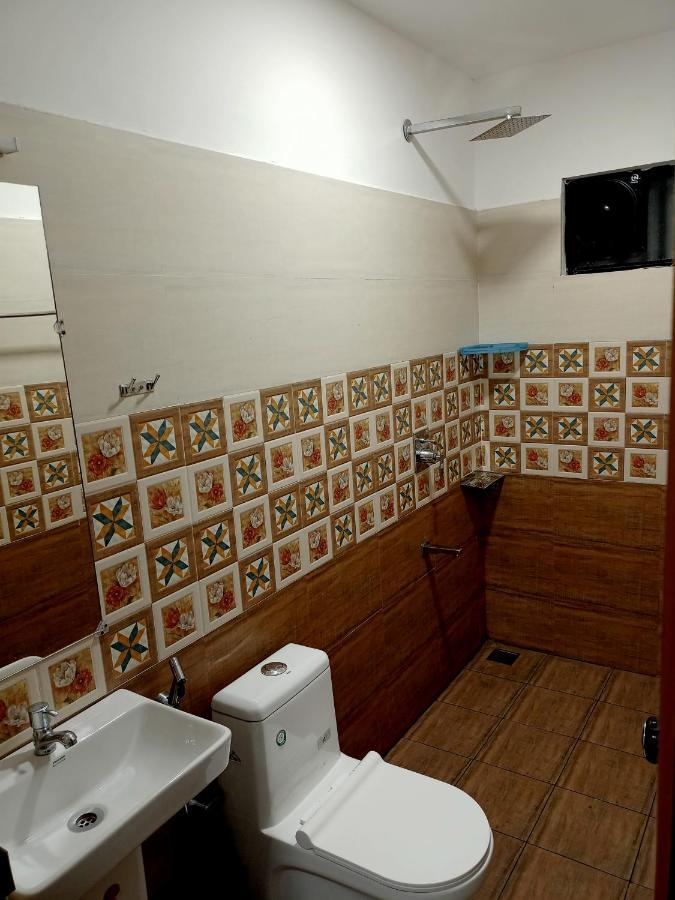 La Casa De Alexa Homestay Idukki Esterno foto